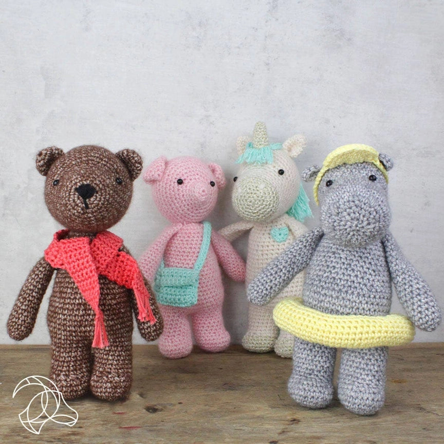 Betty Pig - DIY Crochet Kit  - Handicraft USA