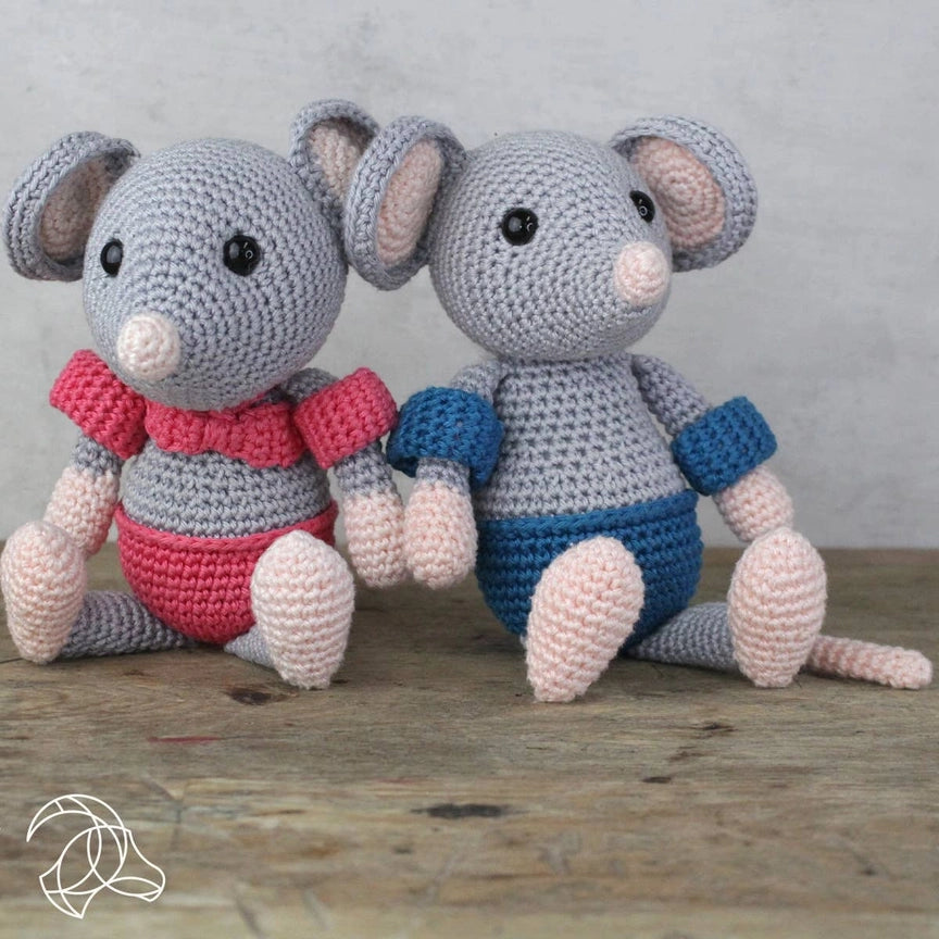 Daisy Mouse - DIY Crochet Kit  - Hardicraft USA