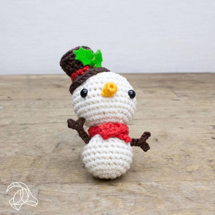 Mini Snowman - DIY Crochet Kit  - Hardicraft USA