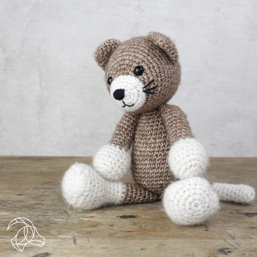 Robbin Cat - DIY Crochet Kit  - Hardicraft USA